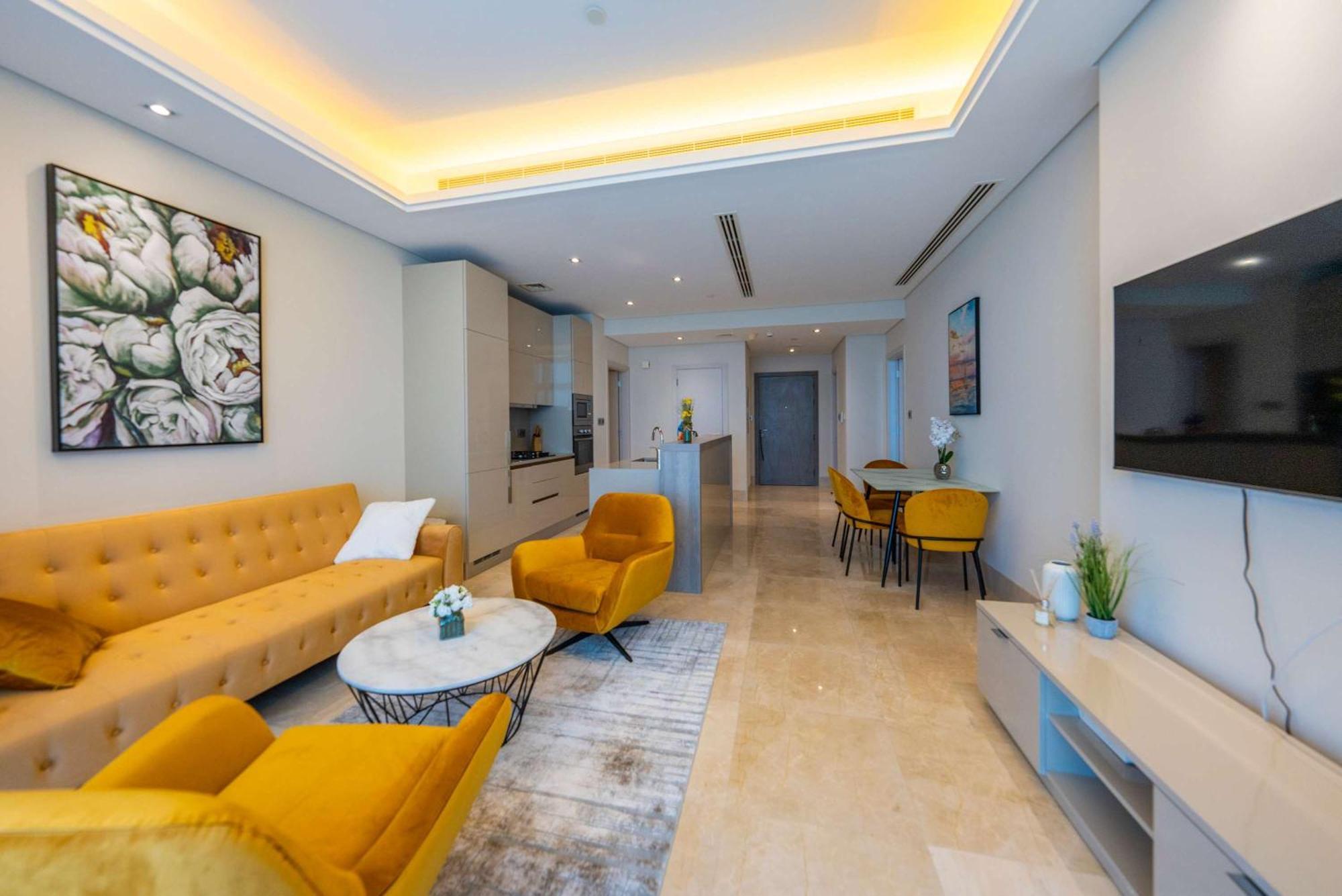 Spacious Beachfront 2 Bedroom Apartment - The 8 Дубай Екстериор снимка